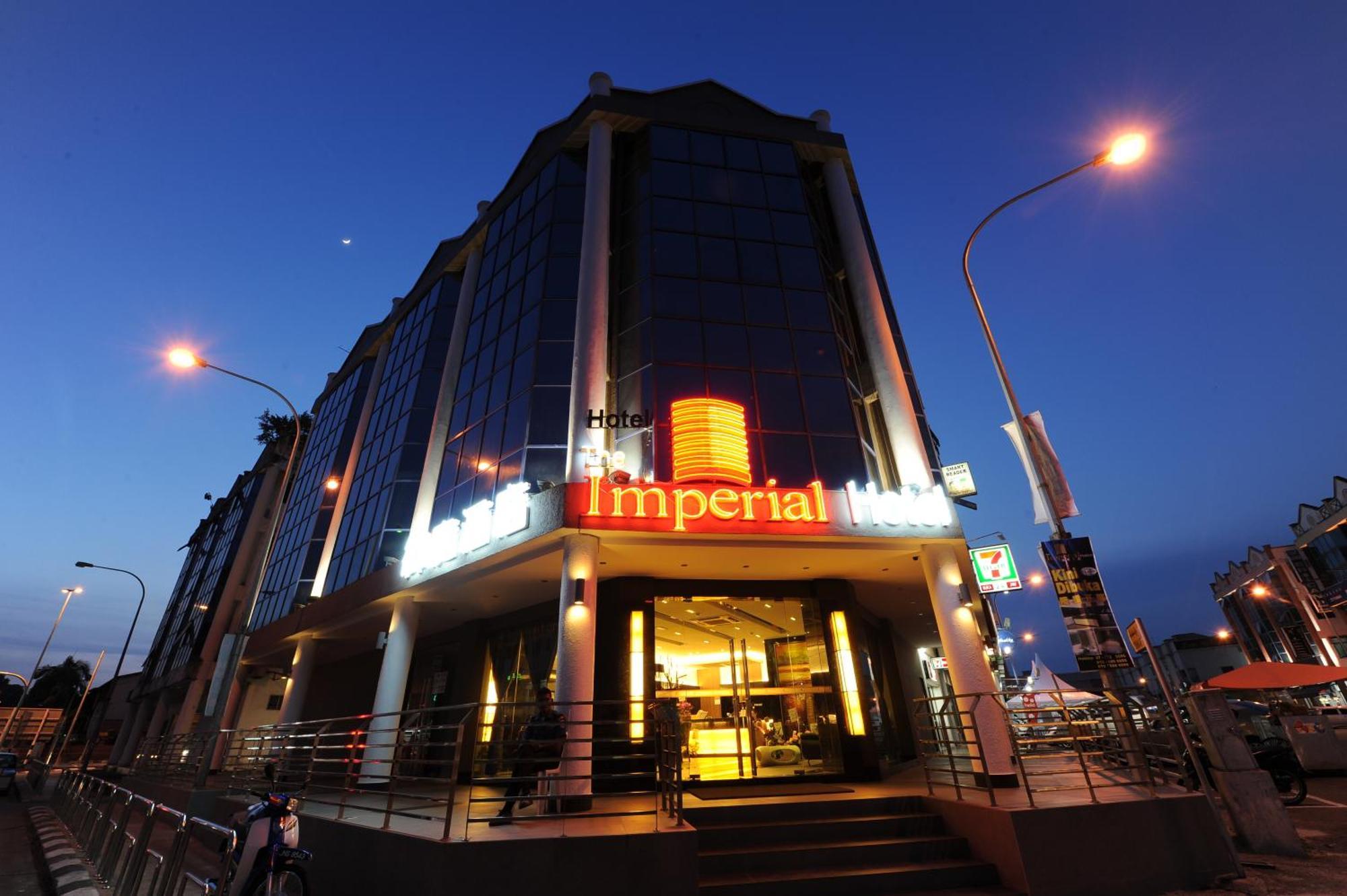 The Imperial Hotel Keluang Exteriér fotografie